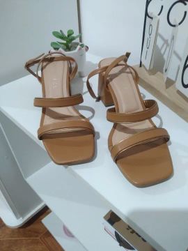 Sapato caramelo 
