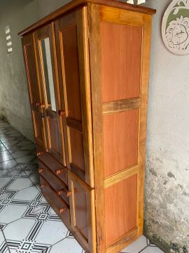 Vendo esse guarda-roupa de casal 