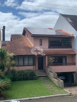 Casa de Condomínio em Agronomia