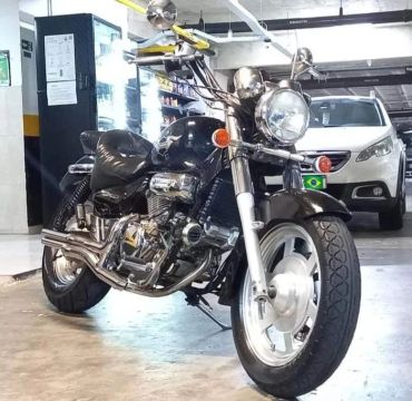 Moto Custom 250cc - Impecável