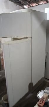 Geladeira duplex continental 370l bem conservada!