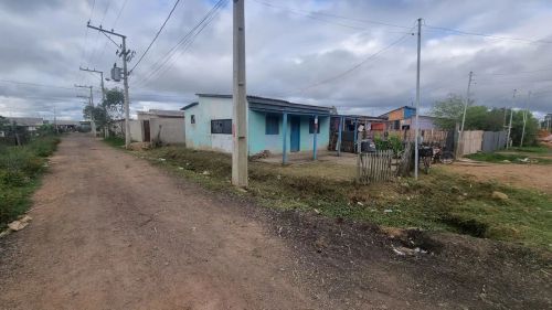 Terreno de esquina com casa Baixei o valor pra vender