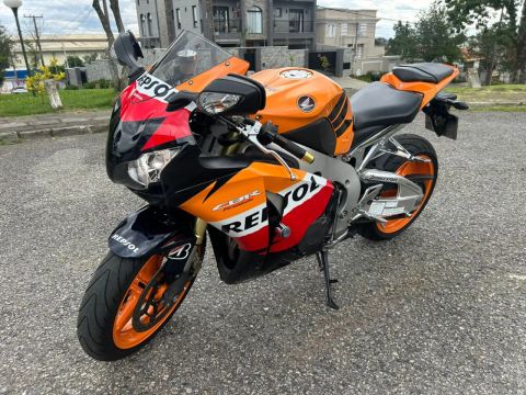 HONDA CBR 1000 RR Fireblade