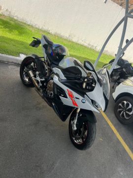 BMW S1000rr 2022 com apenas 6 mil km 