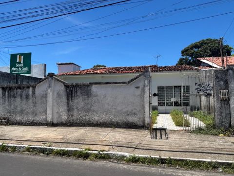 VENDO CASA NA RUA DO PAN/CENTRO