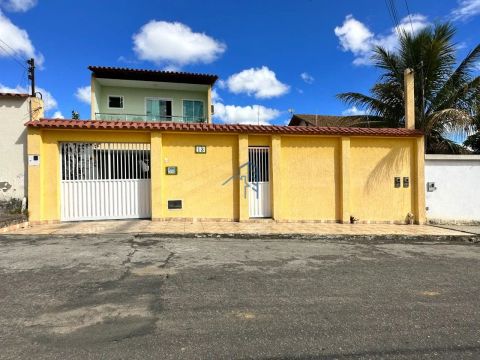 CASA C/ 4/4 SENDO 2 SUÍTES, UMA C/ HIDRO