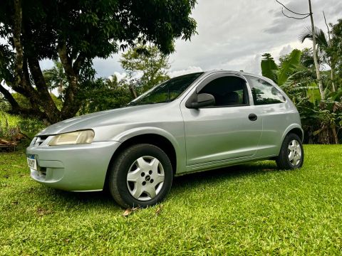 Celta 2006 com AR