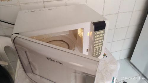 Micro-ondas Eletrolux 