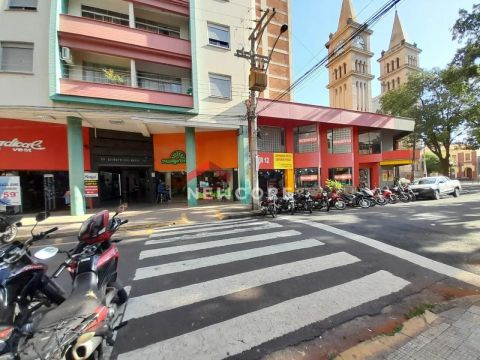 Loja em Rua Moraes Barros - Centro - Piracicaba/SP