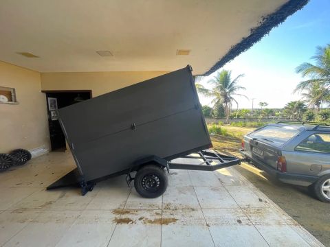 Carretinha basculante para Moto e Quadriciclo com Rampa