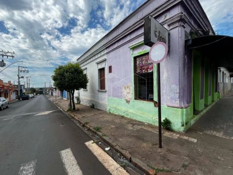 Casa com 2 dormitórios à venda, 158 m² por R$ 340.000,00 - Centro - Mineiros do Tietê/SP