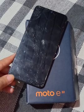 Moto E22 - Tela Quebrada