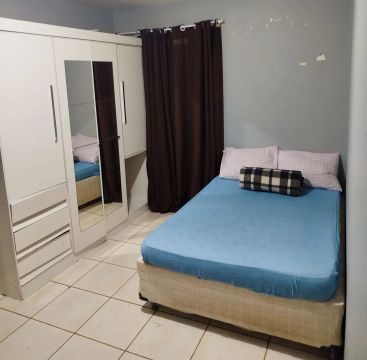 Alugo Quarto Femenino