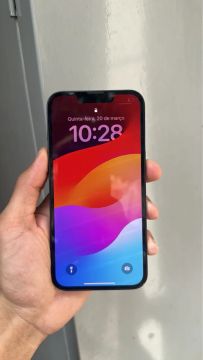 iPhone 13 - 256 GB