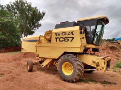 Colheitadeira TC57 Tc 57 Nh New Holland 