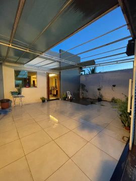 Casa usada com 3 quartos, sendo um suíte. Bairro Universitário. Próximo à UFMG. Conservada