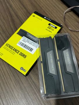 Memória RAM Corsair Vengeance DDR5 32GB 5600MHz
