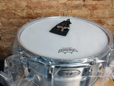 Caixa de Bateria Pearl SensiTone 14x6,5 Aluminium NOVA na caixa 