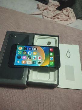 iPhone 8 64G