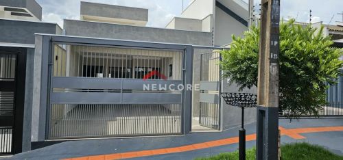 Casa em Rua Araucária - Jardim Porto Seguro - Maringá/PR