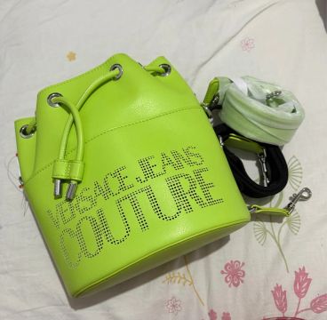 Bolsa verde limão Versace