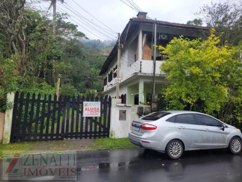 Casa para Locação em Angra dos Reis, Retiro (Cunhambebe), 2 dormitórios, 1 banheiro