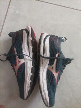 Tênis Mizuno Wave Rider Masculino - Tamanho 40
