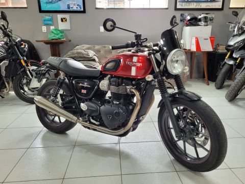 TRIUMPH STREET TWIN IMPECÁVEL