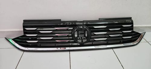 Grade frontal original para Tcross