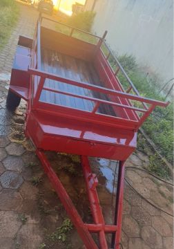 Carretinha emplacada 