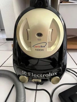 Aspirador de Pó Electrolux Easybox 1600W