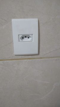 Troca de tomadas 