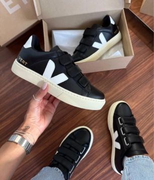 Tênis Veja Velcro Preto