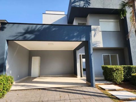Sobrado com 3 dormitórios à venda, 200 m² por R$ 1.430.000,00 - Residencial Jardim de Mona