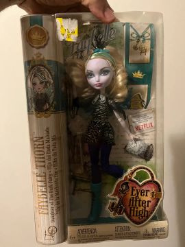 Boneca Ever After High Faybelle Thorn