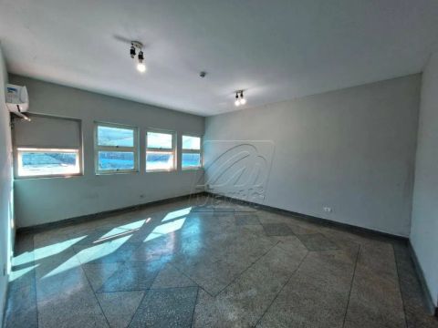 Sala para alugar, 26 m² por R$ 750,01 - Vila Rezende - Piracicaba/SP