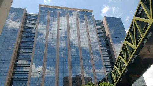Escritório à venda no Menino Deus com 44 m² de área útil disponível para negociação