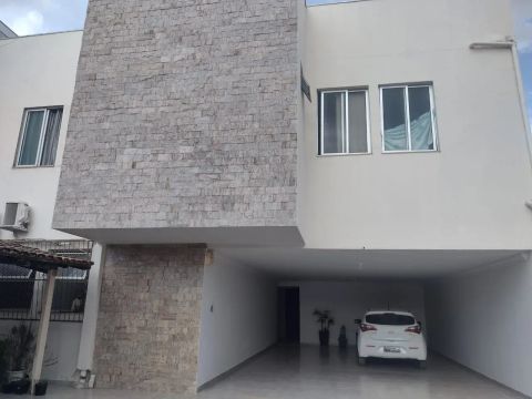 Apartamento em Todos os Santos