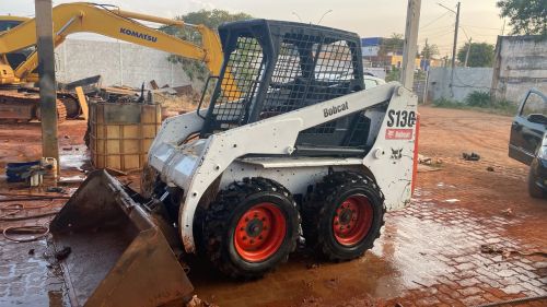 Bobcat S130 - Usado em ótimo estado