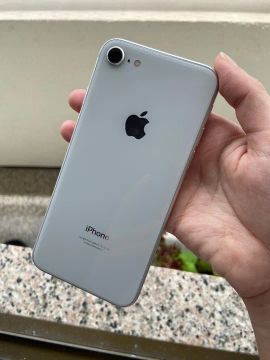 iPhone 8, 128GB