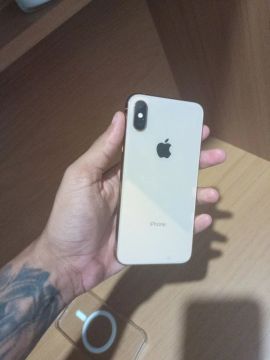 iPhone Xs Gold 64GB