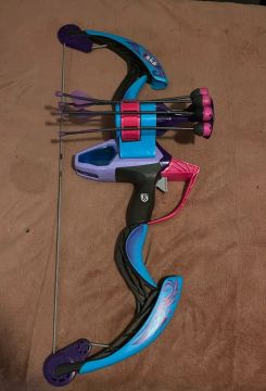 Nerf Rebelle Arco e flechas 