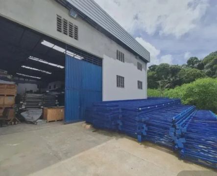 Aluga-se 500 m2 Novo Aleixo.