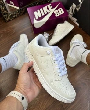 Tênis Nike Dunk Low Branco