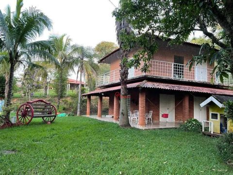 Chácara com 3 dormitórios para alugar, 11000 m² por R$ 3.000,00/mês - Jardim Vitória - Lim