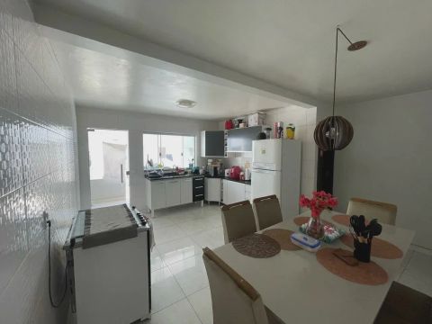 Casa Reformada na Laje! 02 Quartos + DCE, 144m2, Qnn 24  Ceilândia Sul, Próximo ao Metrô