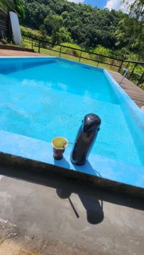 CHÁCARA COM PISCINA