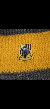 Cachecol Harry Potter Lufa-Lufa artesanal 