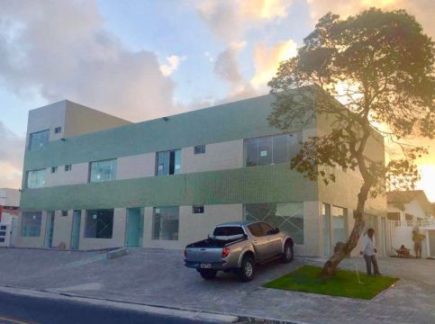 Sala comercial térrea no Bairro dos Ipês.
