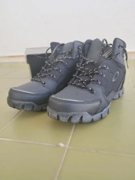 Botas Oakley